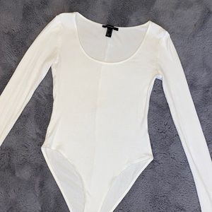 White long sleeve bodysuit